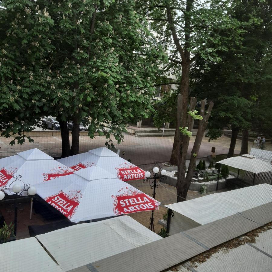 Апартамент "Рая" Dobrich Exterior photo